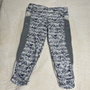 Athleta capri